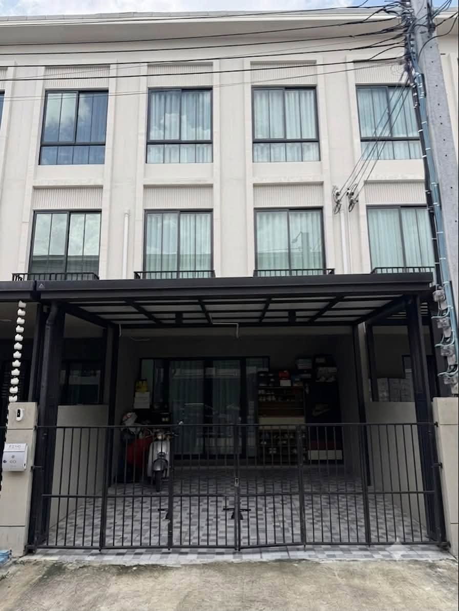 HR3686 3-story townhome for rent, Patio Ngamwongwan-Prachachuen (PATIO), suitable for living or home office.