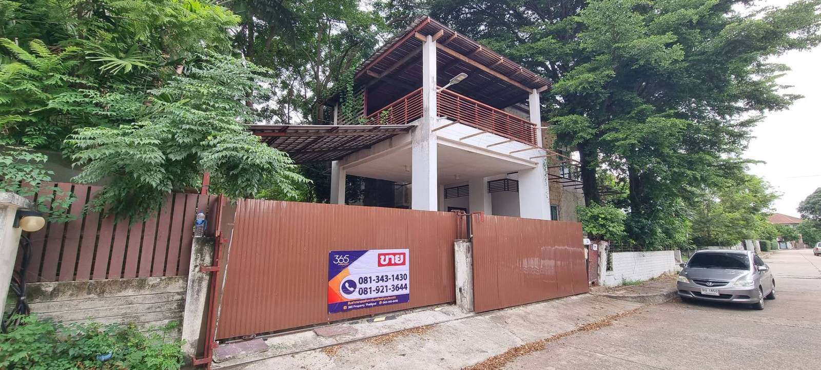 ขาย บ้านเดี่ยว 2 ชั้น หมู่บ้านการ์เด้นลากูน่า ฉะเชิงเทรา (Garden Lagoona Chachoengsao) เนื้อที่ 310.80 ตารางวา 3 ห้องนอน 3 ห้องน้ำ ตัวบ้านติดทะเลสาบ อยู่หัวมุมไม่ติดกับใคร สงบเป็นส่วนตัว ราคาขาย 8.5 ล้านบาท