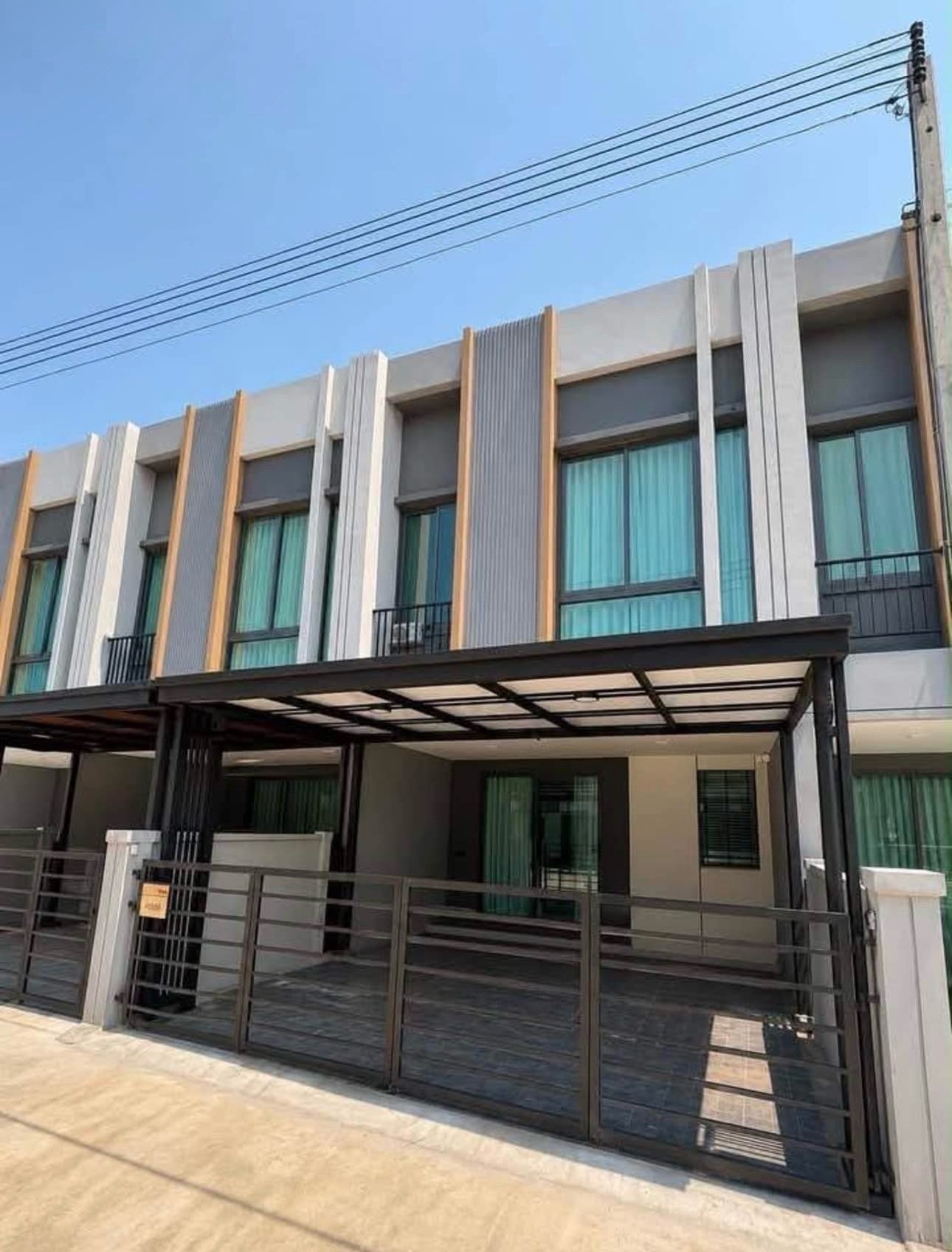 ให้เช่าบ้าน พลีโน่ สุขุมวิท-บางนา 4  3 ห้องนอน 3 ห้องน้ำ 130 ตร.ม. เฟอร์นิเจอร์ &เครื่องใช้ไฟฟ้า ครบ พร้อมเข้าอยู่  เพียง 49,000 บาท/เดือน – รูปที่ 2