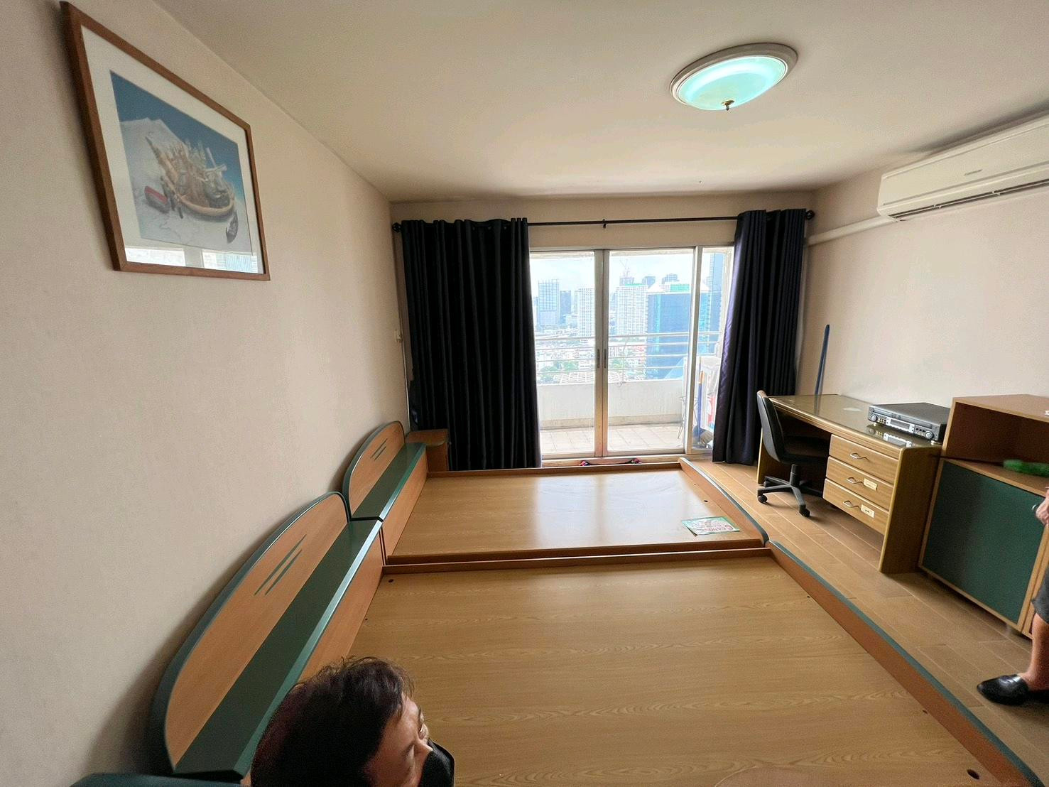 For sale‼️Condo Sarin Place🏢 For sale‼️Condo Sarin Place🏢