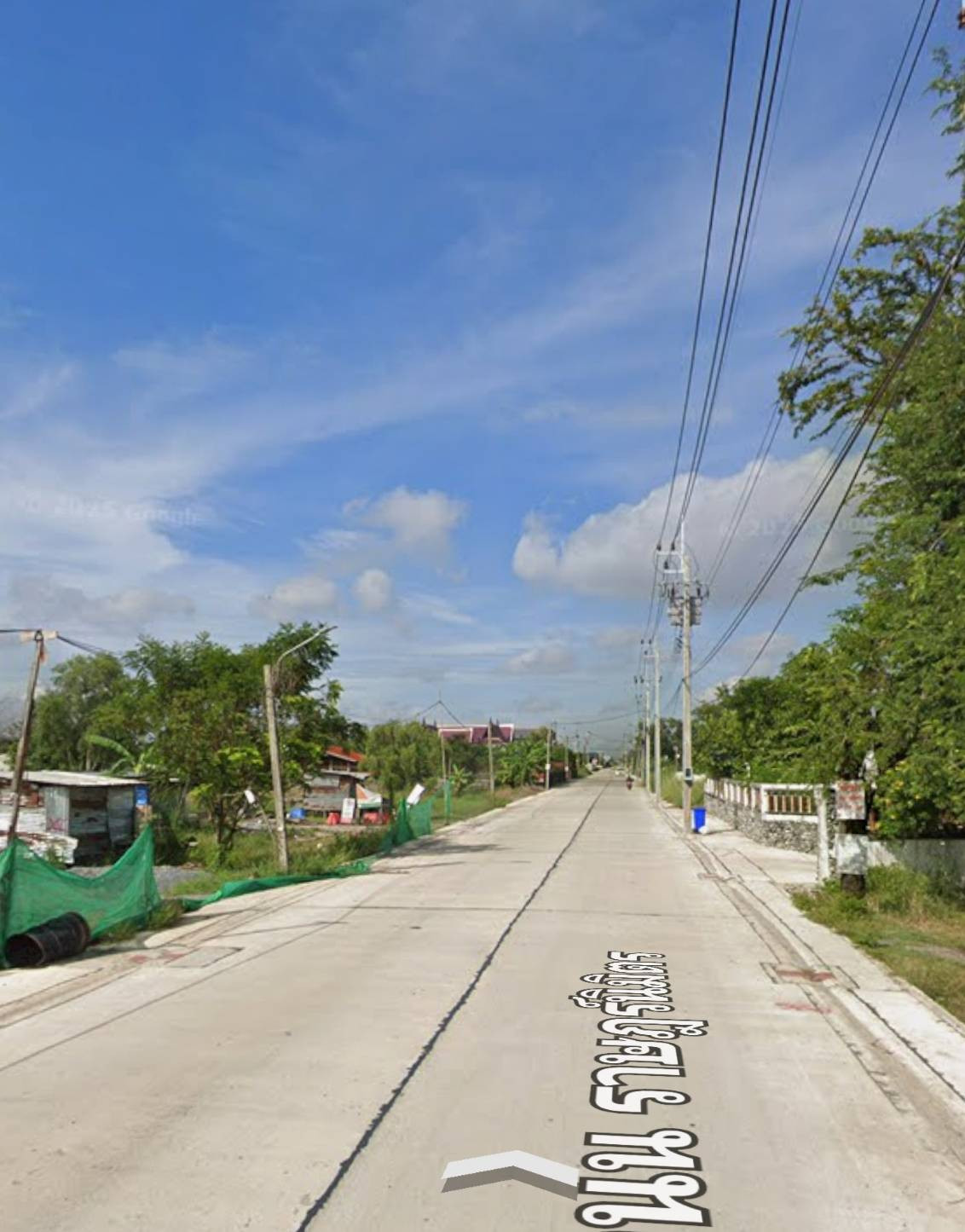 Land for sale, 2 rai, Ratnimit, not yet filled in, suitable for building a house, office, warehouse, etc.