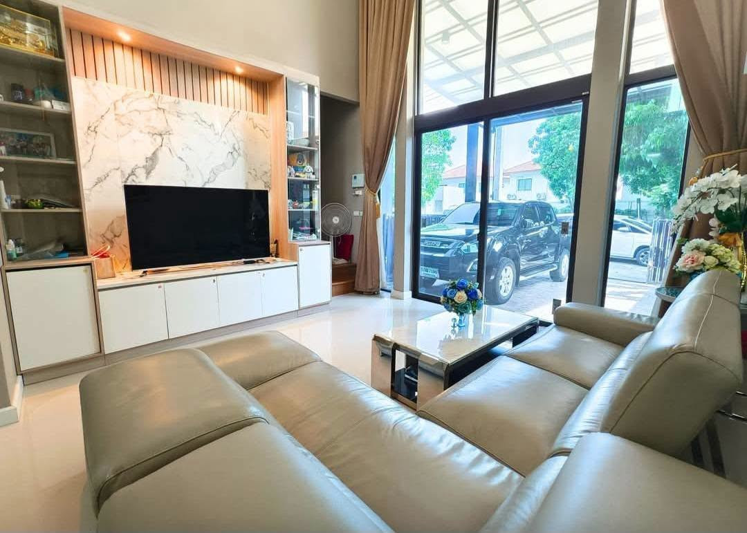 M1781 ขาย ทาวน์โฮม 3.5 ชั้น Patio พัฒนาการ 32