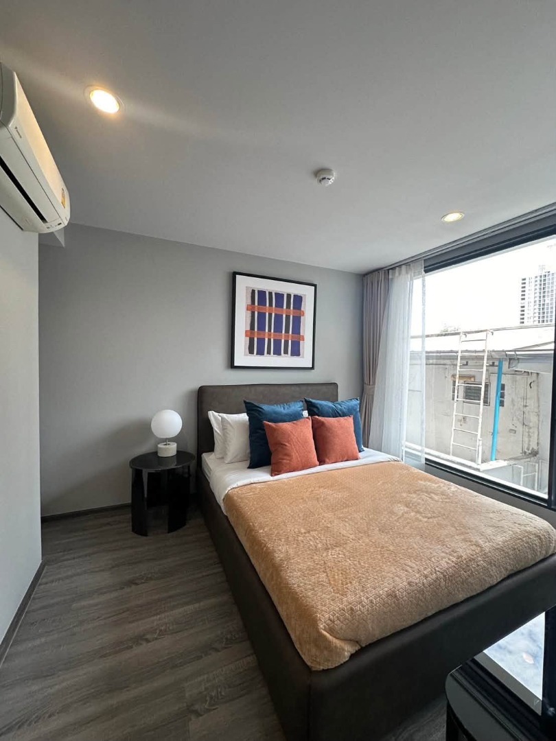 🌿 Ideo Mobi Sukhumvit 40, 1-bedroom unit, 35 sq.m., Low Rise building, ready to move in, near BTS Ekkamai and BTS Thonglor. 🌿 Ideo Mobi Sukhumvit 40, 1-bedroom unit, 35 sq.m., Low Rise building, ready to move in, near BTS Ekkamai and BTS Thonglor.