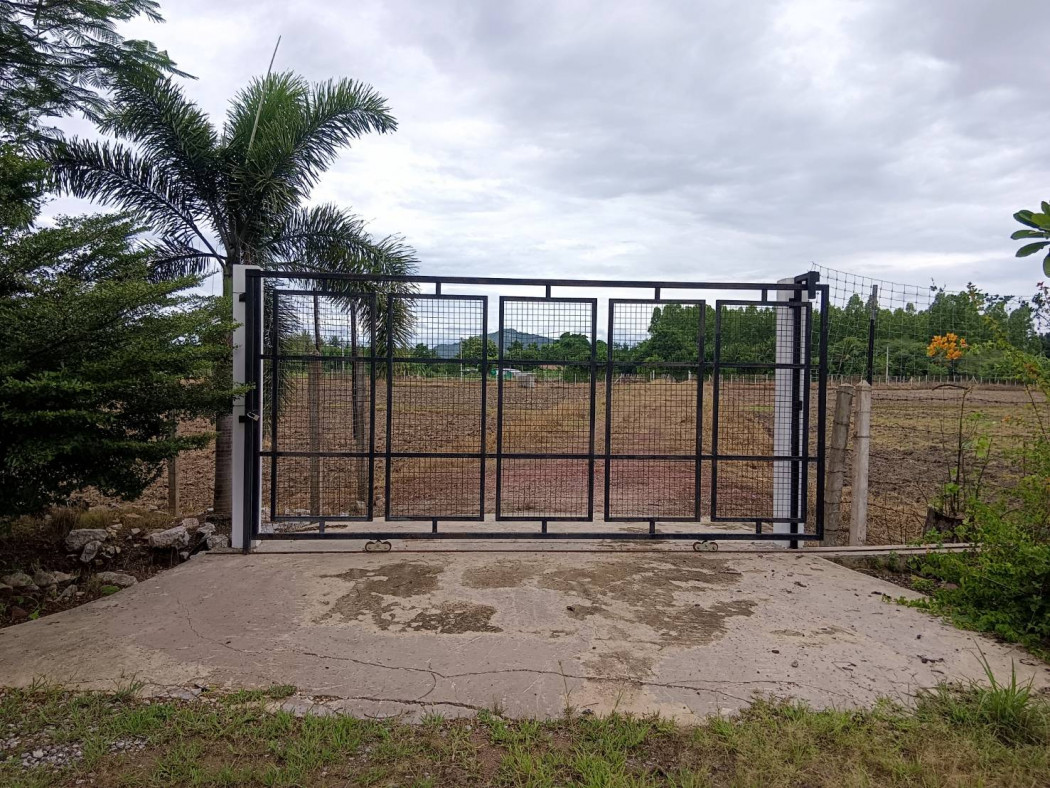 ขาย ที่ดิน บ้านหนองไร่ หมู่ที่ 1 เนื้อที่ 17 ไร่ 1 งาน 5 ตรว. ตำบลทุ่งหลวง อำเภอปากท่อ จังหวัดราชบุรี