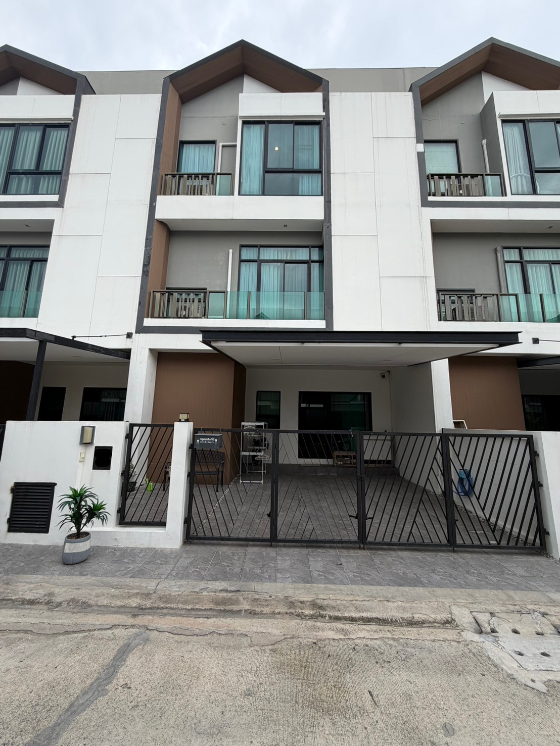 Townhome for sale near Rama 2
