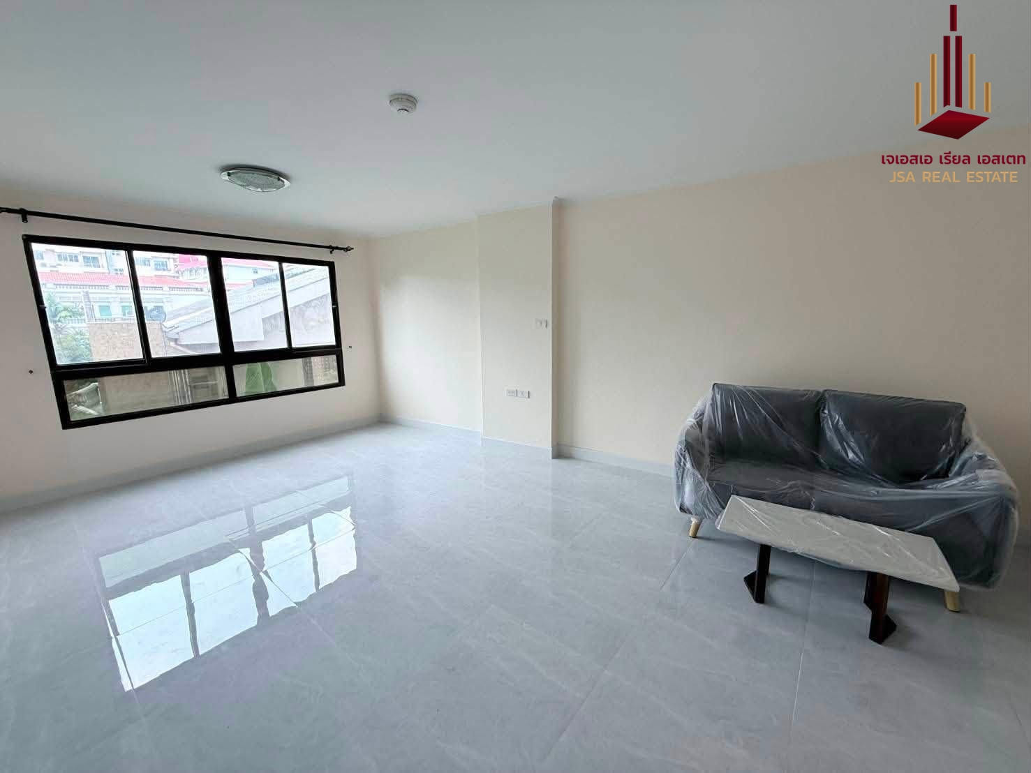 ✨ For Sale: Lumpini Place Narathiwas 24 Condo ✨💰 Only 2,200,000 THB ✨ For Sale: Lumpini Place Narathiwas 24 Condo ✨💰 Only 2,200,000 THB