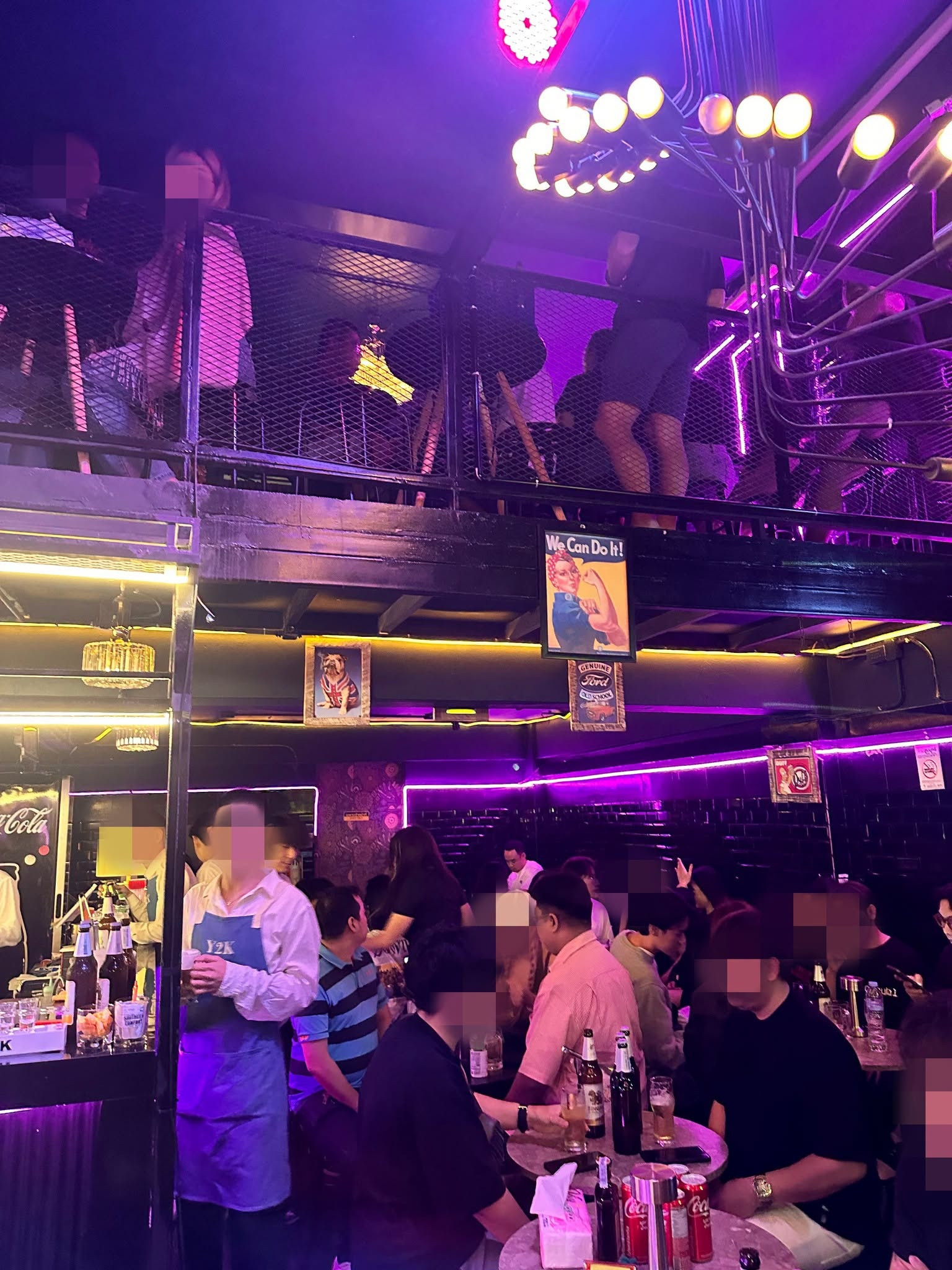 Bar-restaurant for sale, Saphan Khwai, Ari zone, in the AQUA project, pub, bar, chill-out area.