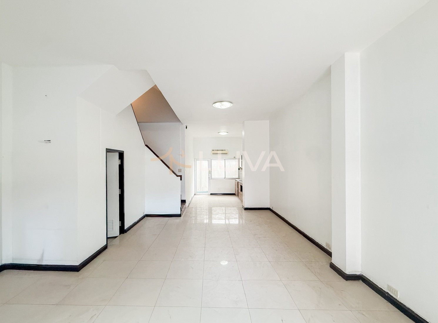 For Rent / For rent - Home Office, 3 floors, 200 meters from BTS Phra Khanong, suitable for investment, sub-lease, Soi Sukhumvit 69! – รูปที่ 2