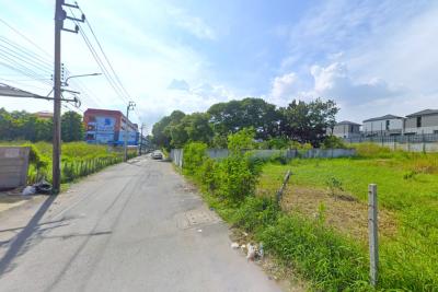 Land for sale in Soi Pho Kaew 3, Intersection 11, measuring 148.7 sqwa