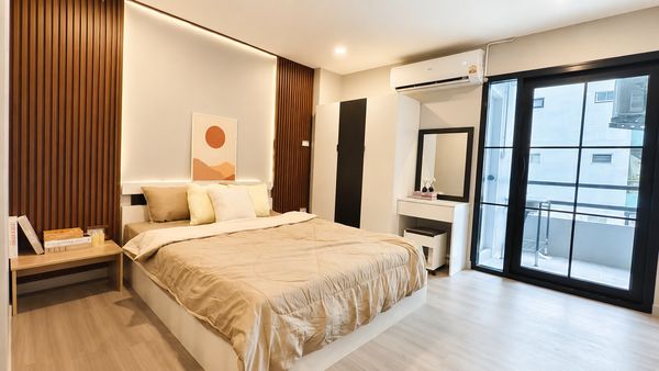 🔥 Pet Friendly Condo 🐶🐱🐾 Only 1.19 million baht! 🔥 Pets allowed, convenient travel, many routes in and out. With furniture and free parking. Suitable for both living and investing.