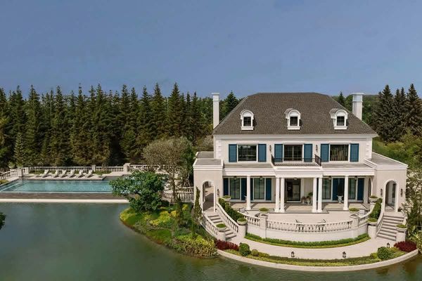 🎈For sale Setthasiri Watcharapol - ThepRak Setthasiri Watcharapol ThepRak detached house in Watcharapol - Theparak location, connected to the skytrain and expressway, Georgian design, timeless elegance in a private luxury society. Near Central Eastville a