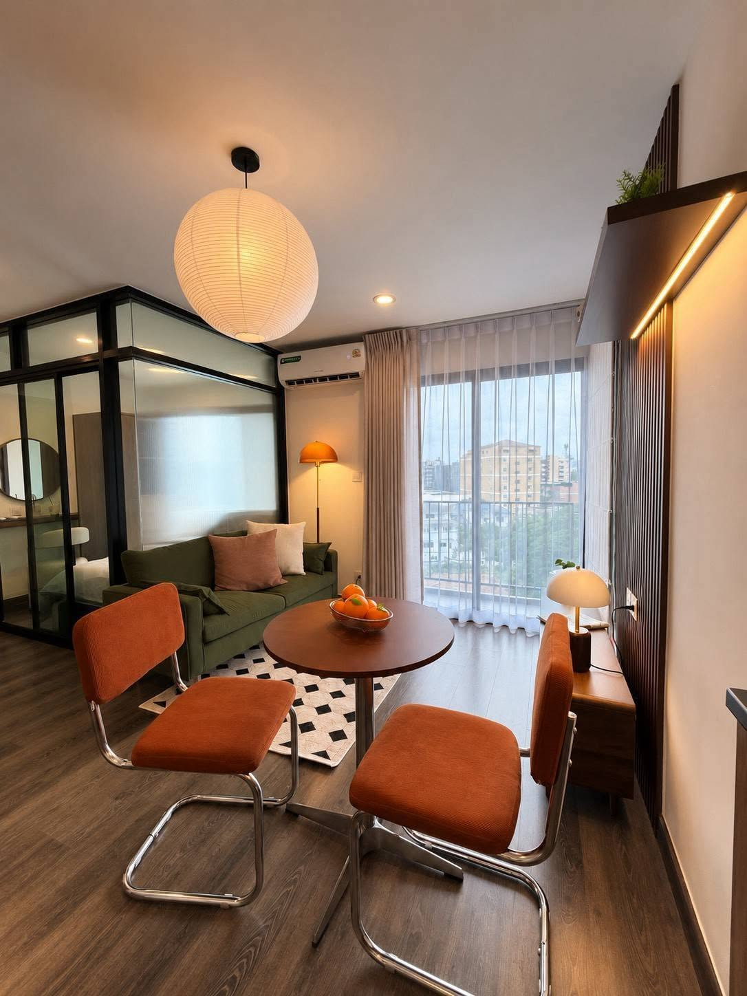 ✨ Rare Item! Corner room, 2 bedrooms, near MRT Lat Phrao, only 3.29 million. ✨ Rare Item! Corner room, 2 bedrooms, near MRT Lat Phrao, only 3.29 million.