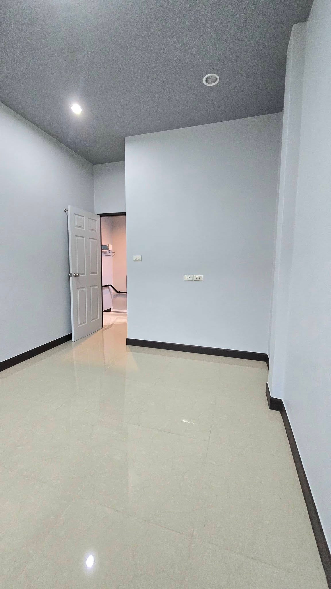 House for sale! Prathana Town Plus Village - Sukhumvit 62, Noen Phra, Mueang Rayong, Khod Hin Temple Zone *very new* – รูปที่ 4