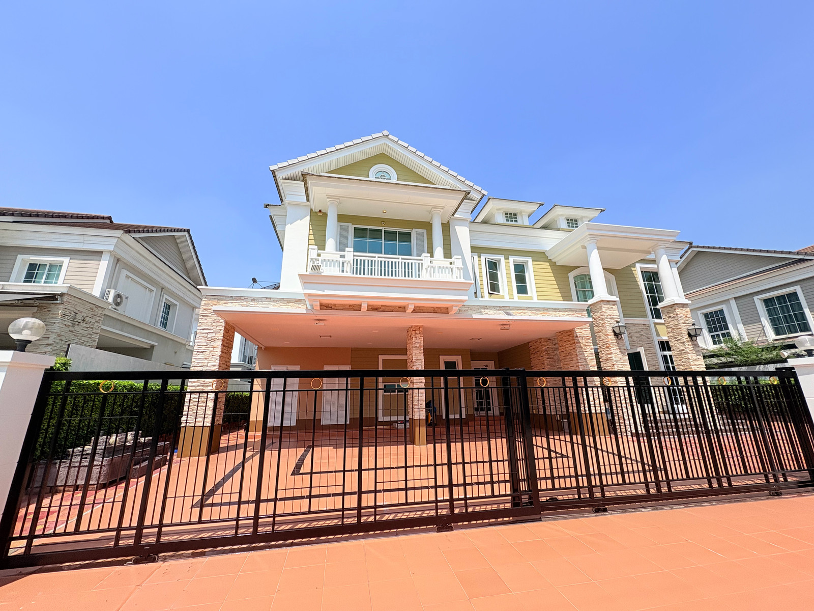 ✨ For Rent & Sell | NARASIRI BANGNA ✨ American Luxury style detached house. ✨ For Rent & Sell | NARASIRI BANGNA ✨ American Luxury style detached house.