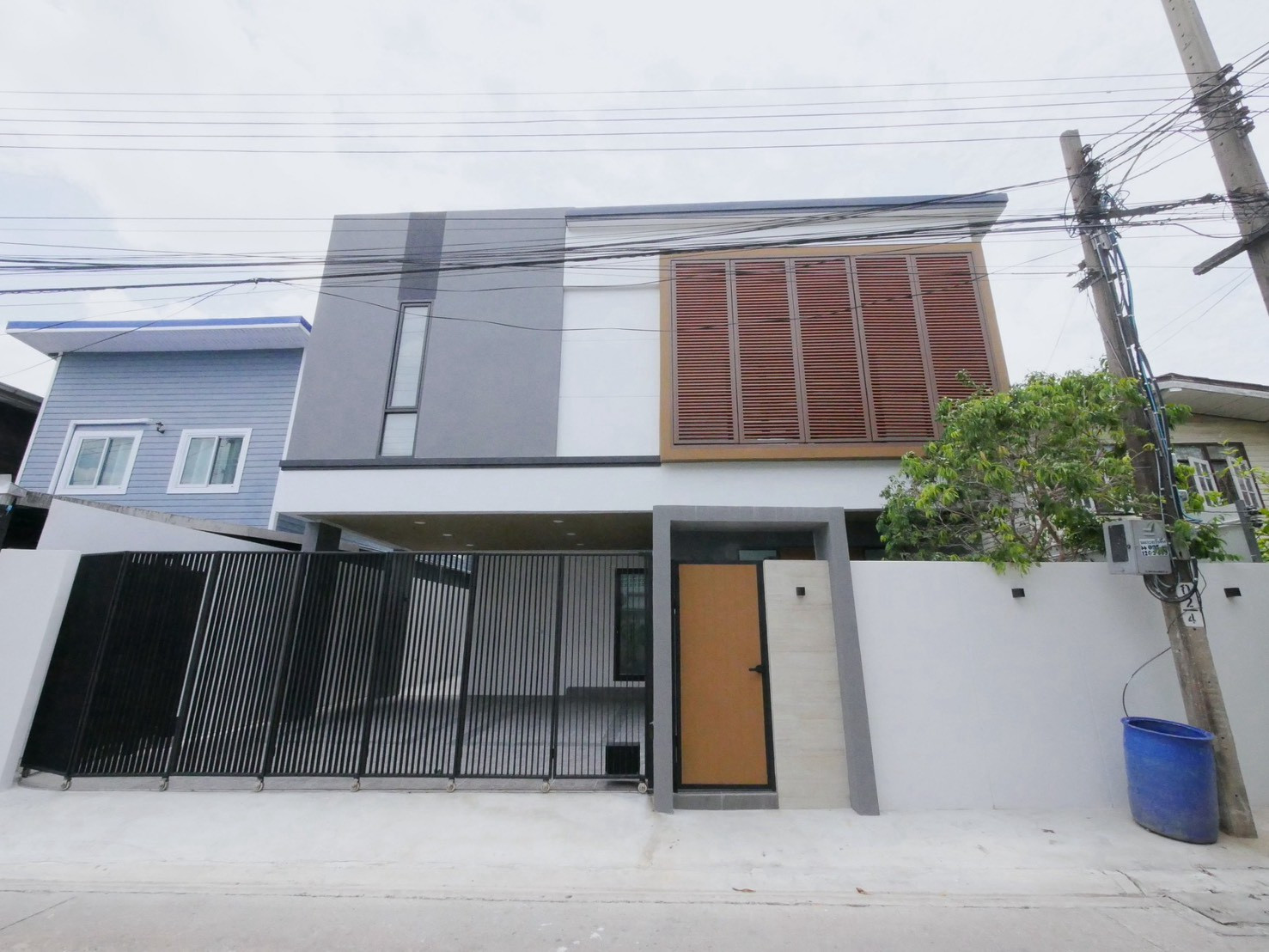 ขายบ้านเดี่ยว 2 ชั้น อ่อนนุช17แยก16 ใกล้ BTS อ่อนนุช ขายบ้านเดี่ยว 2 ชั้น อ่อนนุช17แยก16 ใกล้ BTS อ่อนนุช