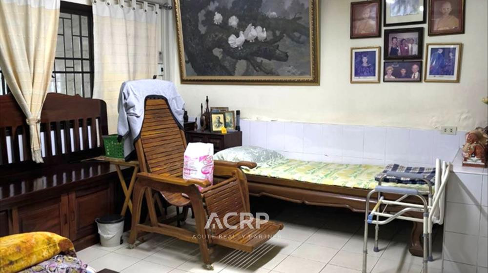 ขาย ทาวน์เฮ้าส์ 2 หลังติดกัน หลังมุม ซอยเสนานิคม 1 – รูปที่ 2