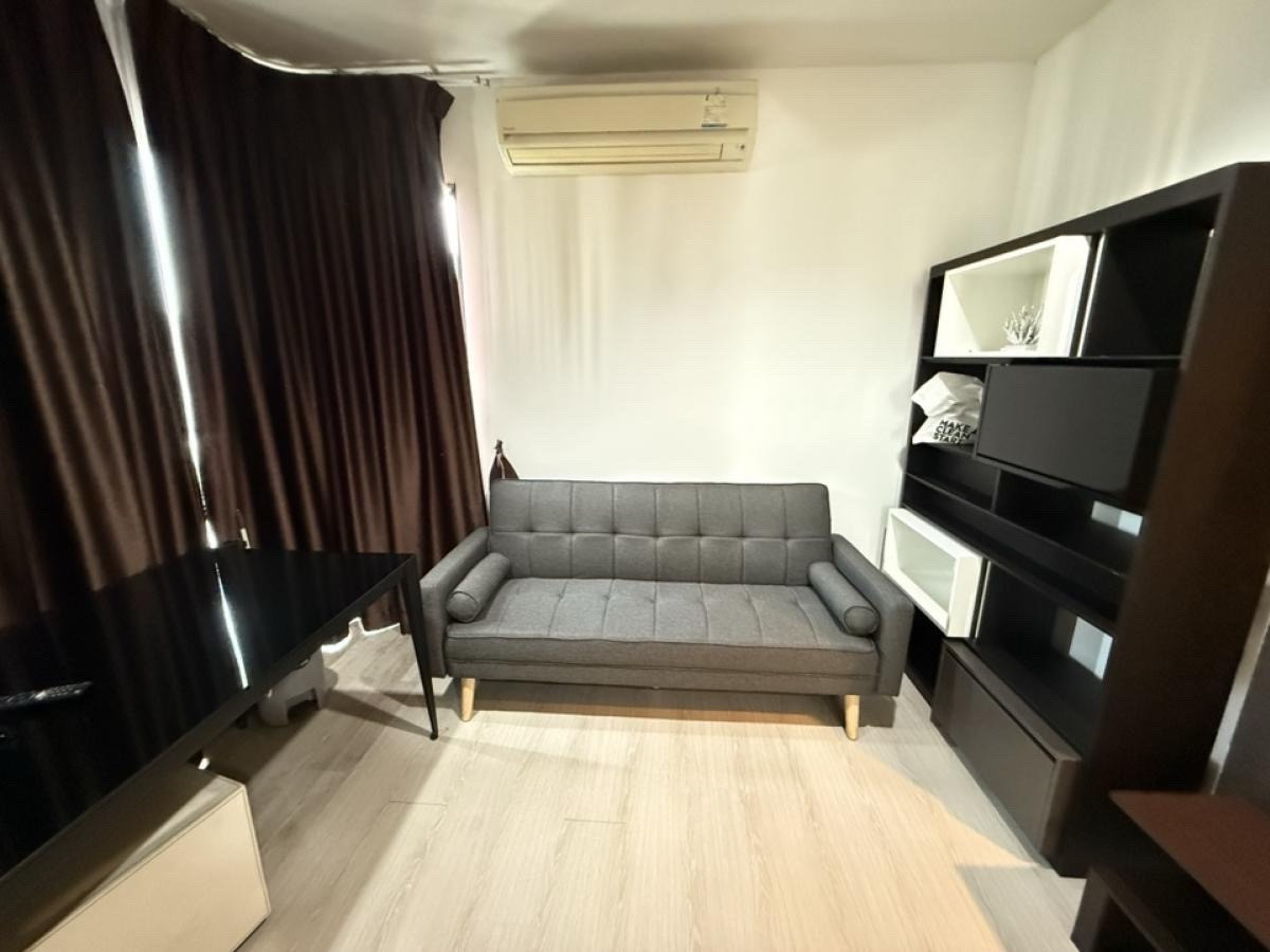 For rent/sale rhythm asoke Near MRT only 300 meters For rent/sale rhythm asoke Near MRT only 300 meters