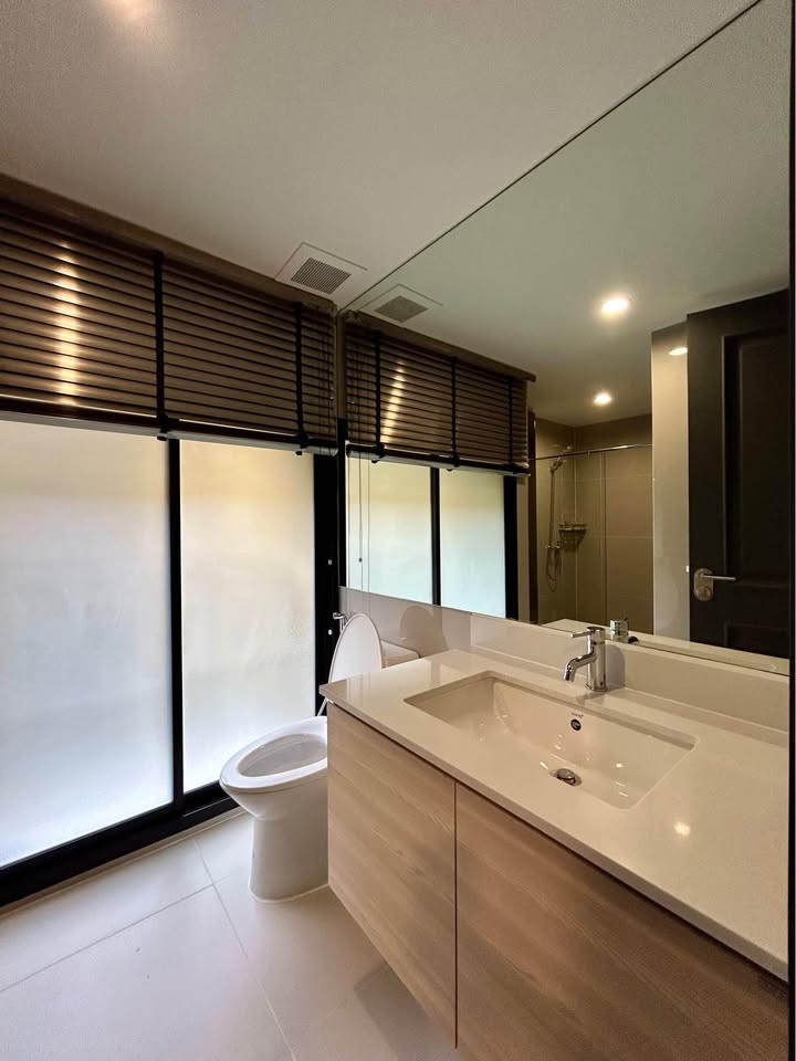 Condo for rent Noble Above Wireless-Ruamrudee 1 bedroom