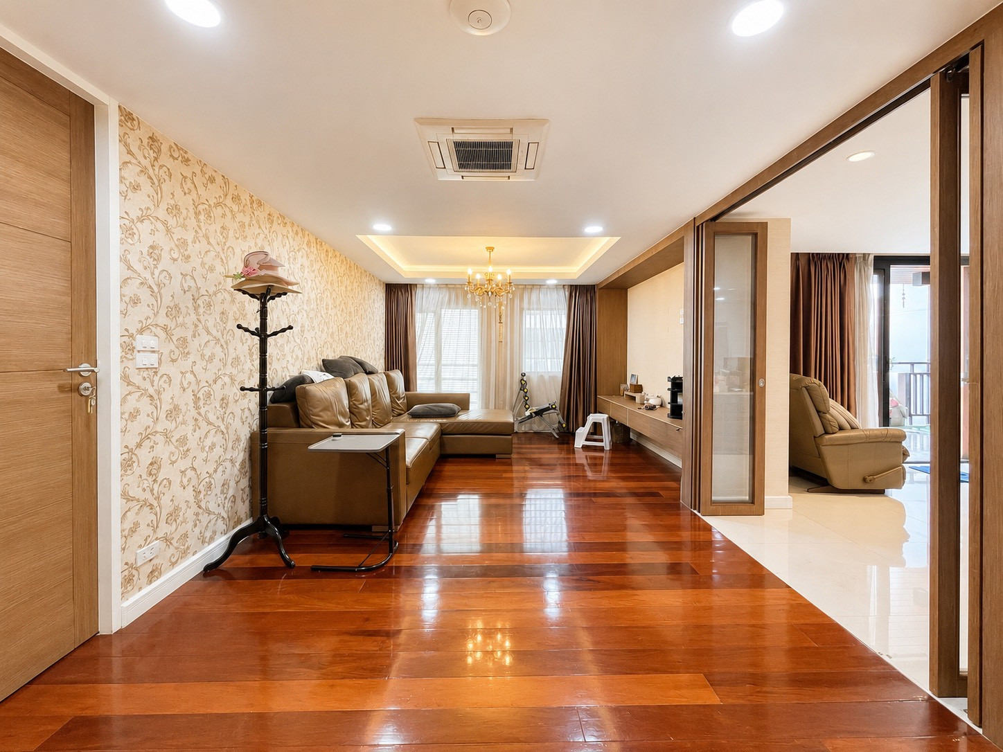 ให้เช่า ห้องใหญ่ 207 ตรม ชั้น 6 ย่านป้อมปราบศัตรูพ่าย สวนมะลิเซ็นเตอร์ (ใกล้ถนนวรจักร / เยาวราช / สำเพ็ง) ถนน บำรุงเมือง ให้เช่า ห้องใหญ่ 207 ตรม ชั้น 6 ย่านป้อมปราบศัตรูพ่าย สวนมะลิเซ็นเตอร์ (ใกล้ถนนวรจักร / เยาวราช / สำเพ็ง) ถนน บำรุงเมือง