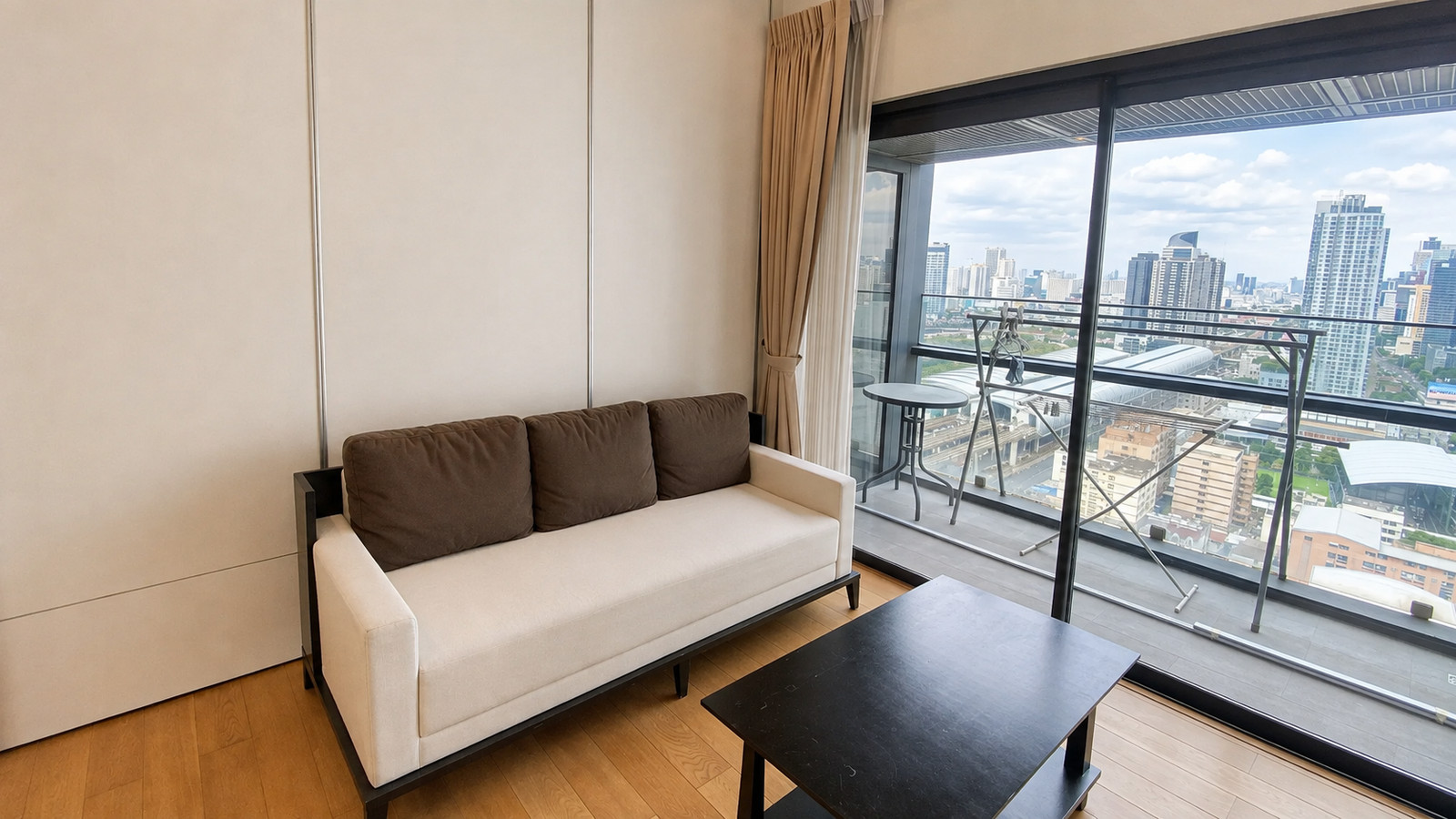 ห้องหายาก ชั้น 26 วิวเมือง ใกล้อโศก ราคาต่ำกว่าตลาด 13.43% - U6578497 – รูปที่ 3