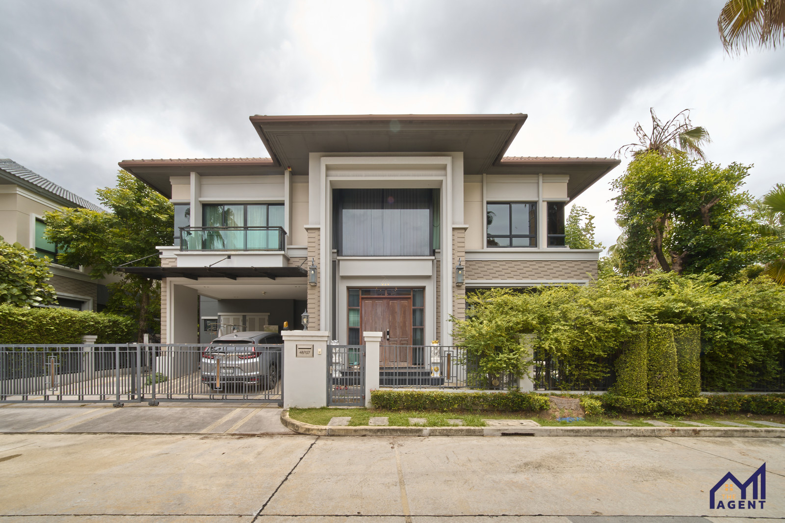 ✨ Luxurious detached house for sale, The Grand Bangkok Boulevard, 4 bedrooms, 5 bathrooms | 80.3 sq m, decorated with built-ins, Luxury Pink Gold, very new condition. Just carry your bags and move in!