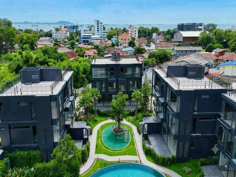 Luxury condo for sale in Sriracha, 2-bedroom penthouse, Avaconic Penthouse Residence. Luxury condo for sale in Sriracha, 2-bedroom penthouse, Avaconic Penthouse Residence.