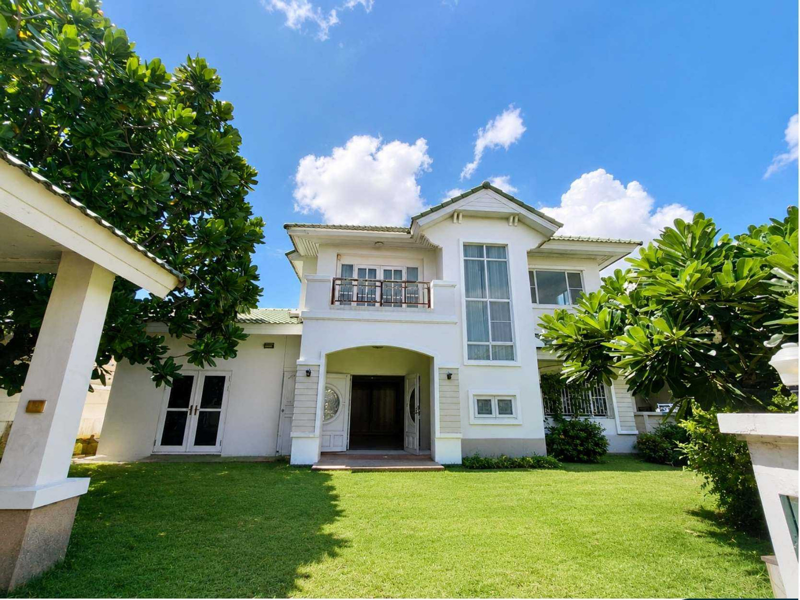 2-story detached house, Pruksa Thara Village, near Indochina intersection. 2-story detached house, Pruksa Thara Village, near Indochina intersection.