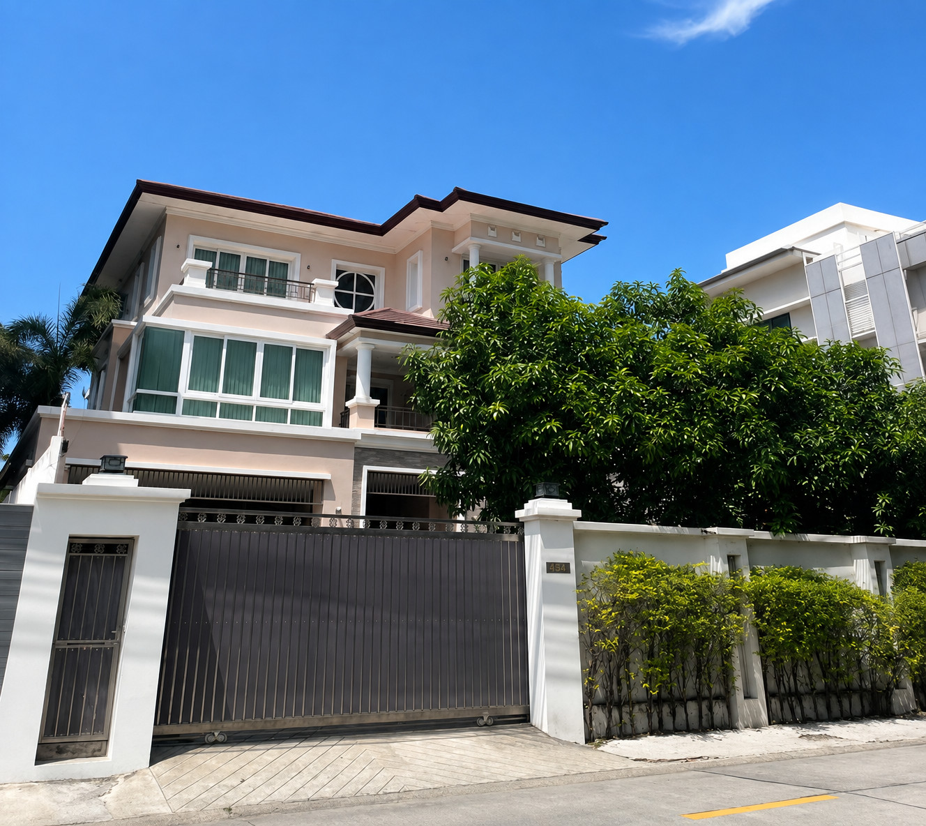 ขาย/เช่า บ้านเดี่ยว 3 ชั้น พระราม 3 ขนาด 141.5 ตรว. พื้นที่ใช้สอย 1,000 ตรม. ใกล้เซ็นทรัล พระราม 3 , King's college call/line 0863323299 ขาย/เช่า บ้านเดี่ยว 3 ชั้น พระราม 3 ขนาด 141.5 ตรว. พื้นที่ใช้สอย 1,000 ตรม. ใกล้เซ็นทรัล พระราม 3 , King's college call/line 0863323299