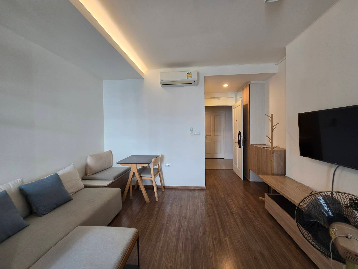 FOR Rent 1 Bed along the river with furnishings, U Delight Residence Riverfront Rama 3, Chao Phraya River view.