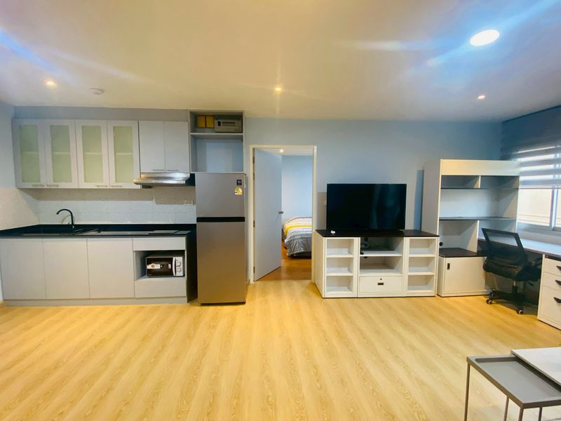 🌟 ห้องใหญ่ 53 ตร.ม. ใจกลางสยาม | เดินถึง BTS ราชเทวี | บรรยากาศเป็นส่วนตัว ชั้น 5 พร้อมเข้าอยู่ – รูปที่ 2