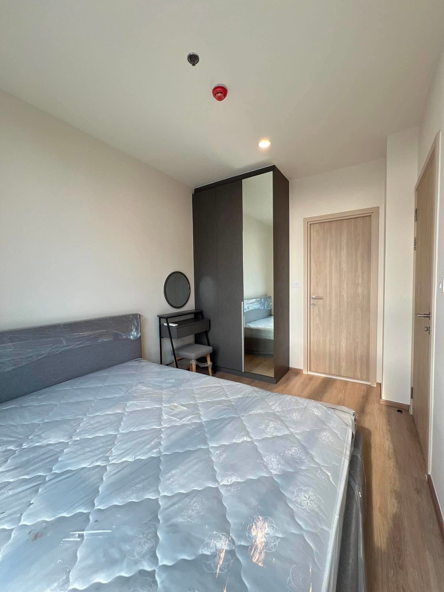 For rent Nue District R9 ตกแต่งครบ พร้อมเข้าอยู่ ใกล้ MRT Rama 9 -RW008155 – รูปที่ 4