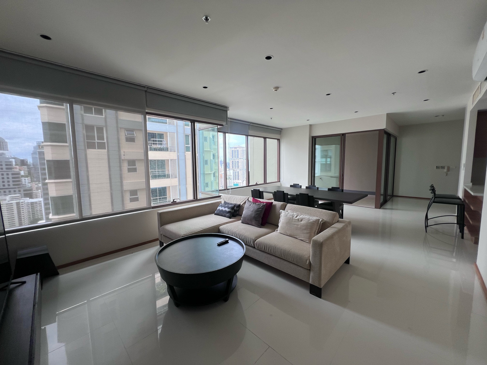 ☀️ 3-Bedroom Condo for Rent in Phrom Phong ☀️📍 The Emporio Place Sukhumvit 24 3bed 161sqm 98,000/month 