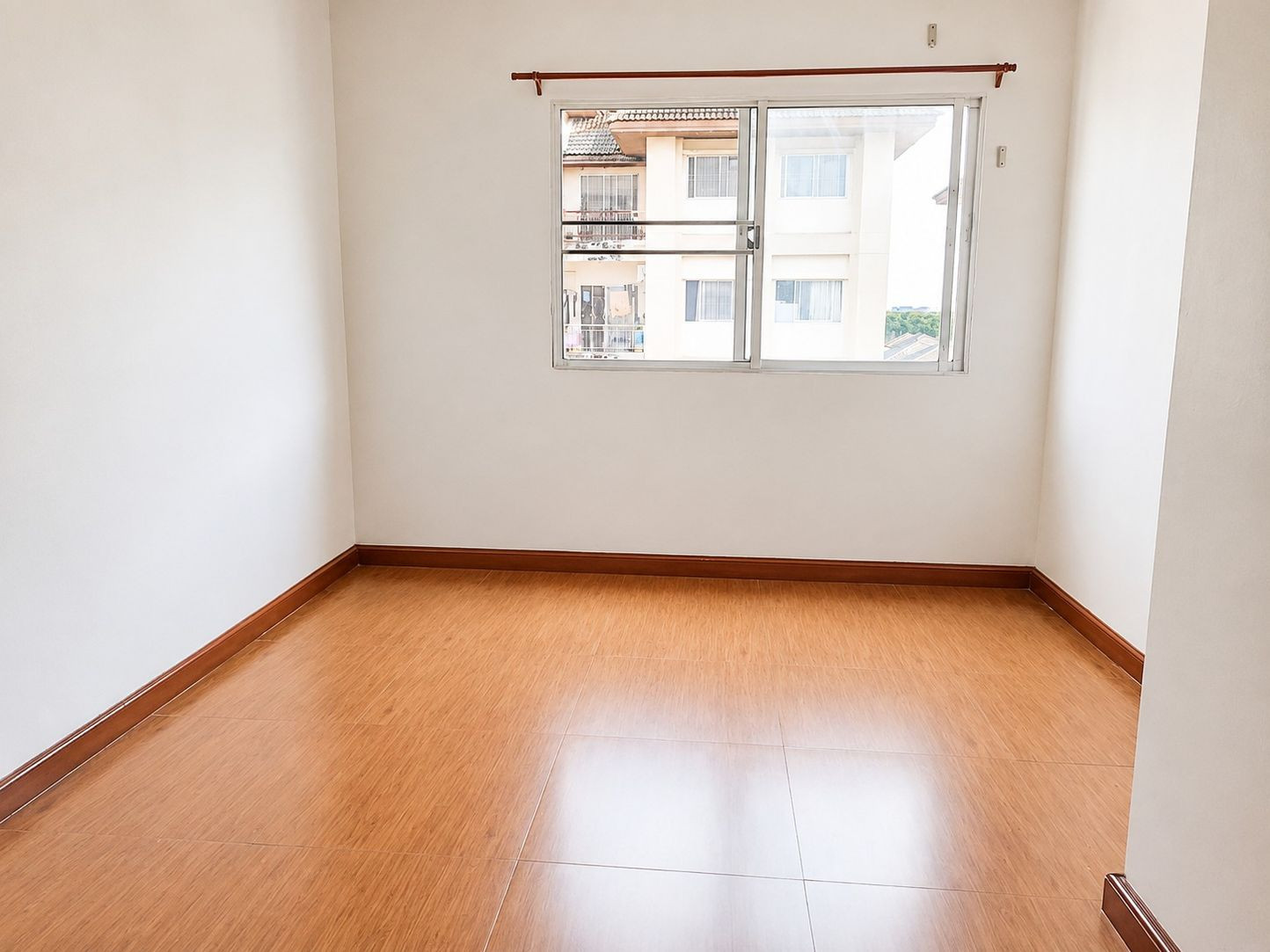 (รหัส SM2109) ขายคอนโด โครงการ Baan Suan Lalana - Suan Luang : บ้านสวนลลนา - สวนหลวง