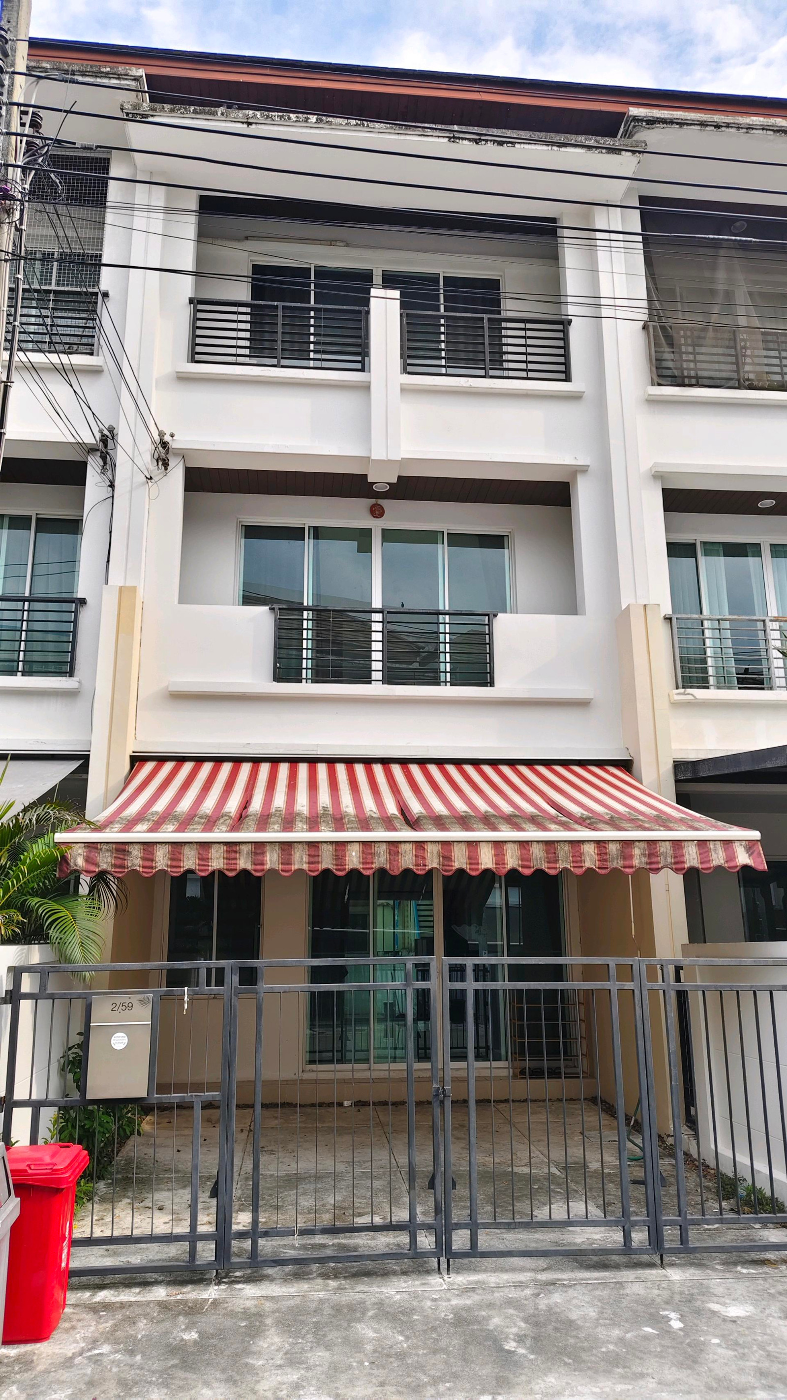 ม.กลางเมือง ลาดพร้าว 101 แยก38 Baan Klang Muang Ladprao 101 ม.กลางเมือง ลาดพร้าว 101 แยก38 Baan Klang Muang Ladprao 101