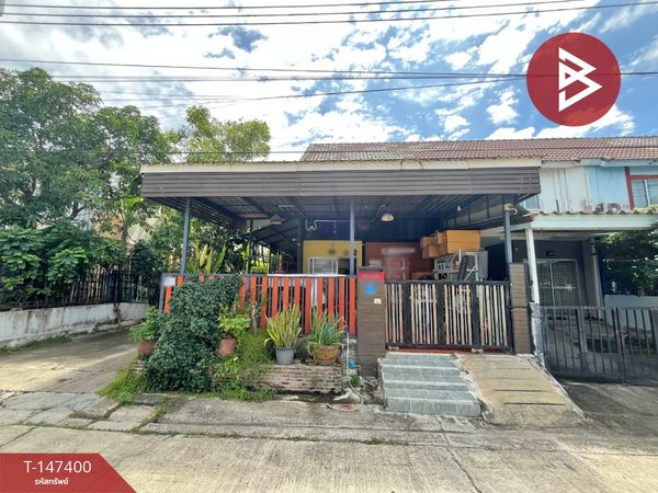 2-story townhouse for sale, Pruksa Village 74, Srinakarin-Theparak, Samut Prakan.