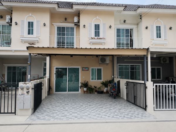 🔥 2-story townhouse, ready to move in, Lam Luk Ka - Khlong 5 location, only 2.49 million baht! 🔥