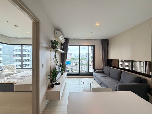 Hot Deal 1 bed with corner unit at Life one wireless