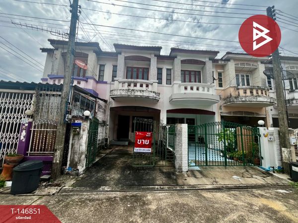 Townhouse for sale Parichat Village 345, Bang Khu Wat, Pathum Thani