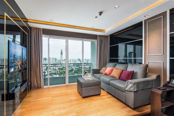ให้เช่า 2 ห้องนอน 72 ตร.ม. ชั้น 37 ห้องดีไซน์พิเศษ  เซอร์เคิล คอนโดมิเนียม Circle Condominium  2 