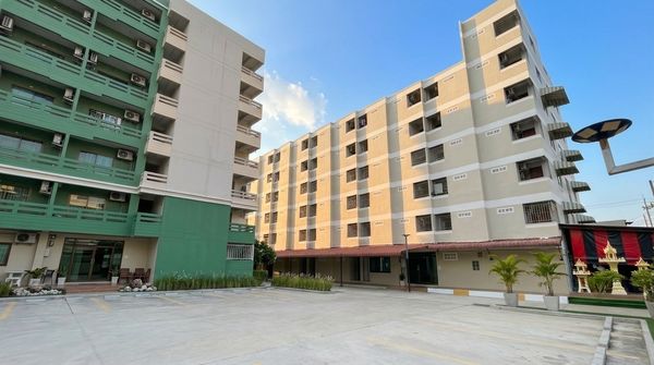 Dormitory for sale!!! Prime location, Khlong 6, Thanyaburi