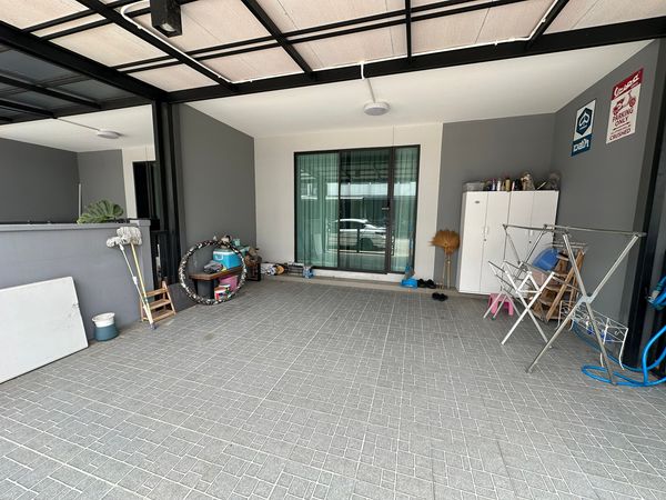 2-story townhouse for sale, Pleno Village. Don Mueang-Songprapa, good location, convenient travel.