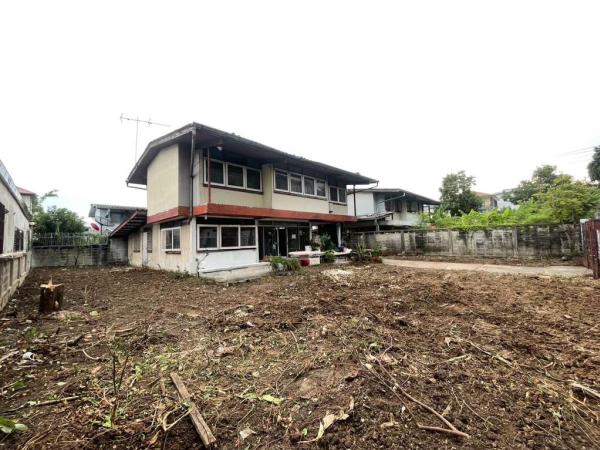 Land with buildings, Rama 9 Soi 51 / 116 Square Wa (FOR SALE) BZD256