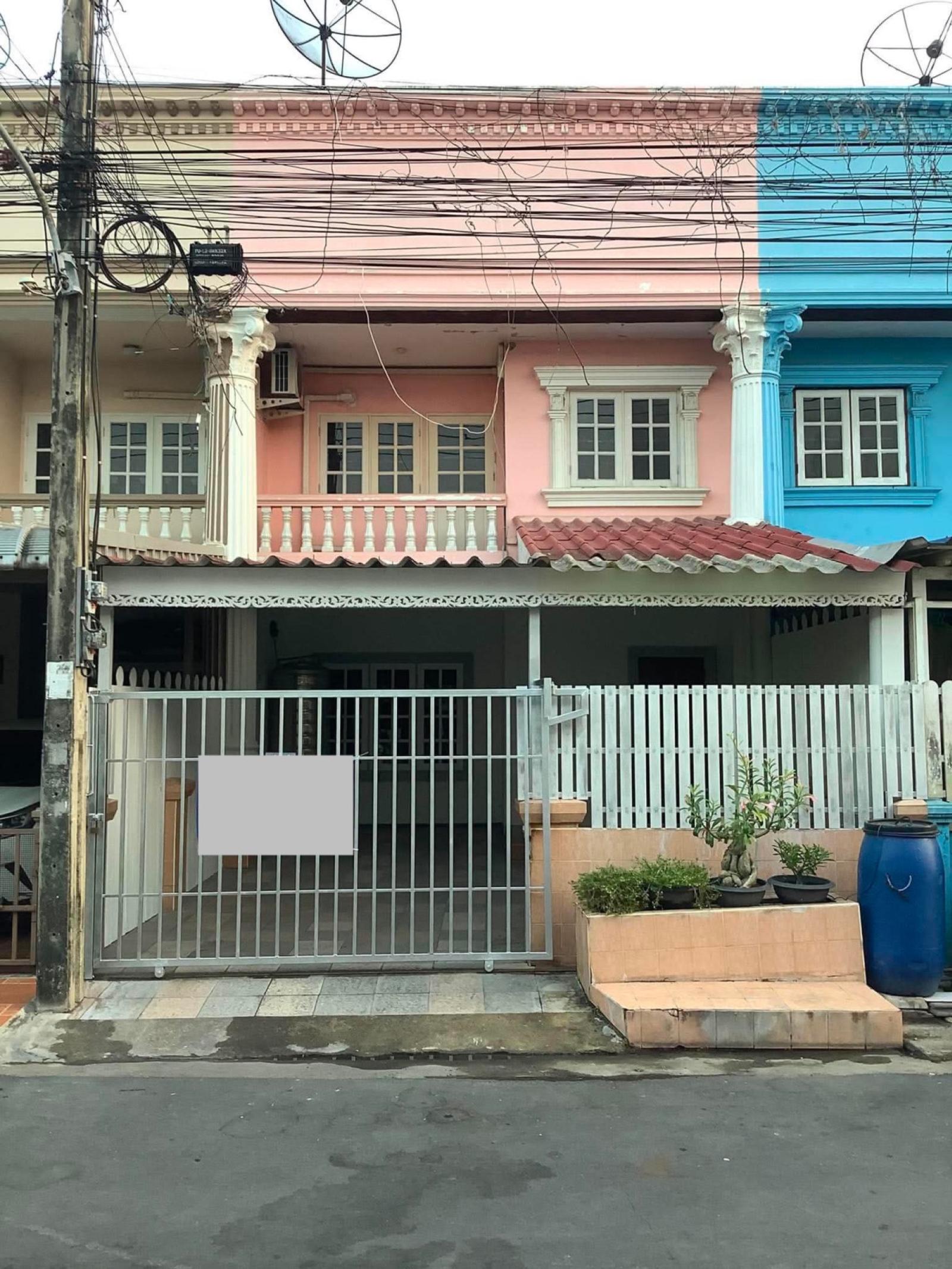 ขายทาวน์เฮาส์ 2 ชั้น หมุ่บ้าน นิรันดร์ วิลล์ 4 ถนนรามคำแหง 2 บางนา กรุงเทพมหานคร CX-167602 ขายทาวน์เฮาส์ 2 ชั้น หมุ่บ้าน นิรันดร์ วิลล์ 4 ถนนรามคำแหง 2 บางนา กรุงเทพมหานคร CX-167602