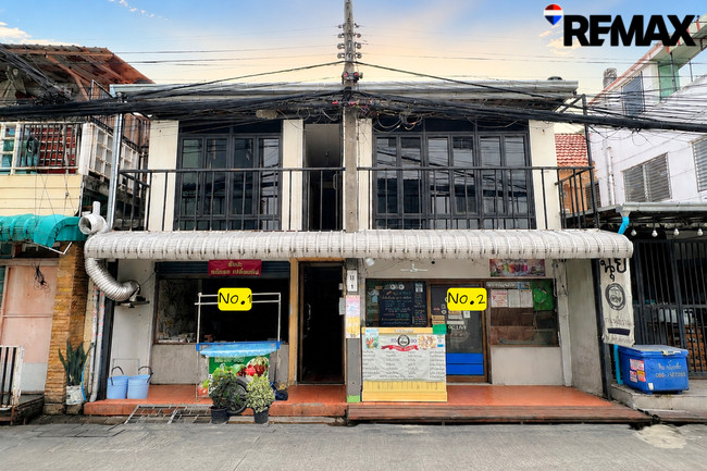 ขายอาคารพาณิชย์ ประชาชื่น พร้อมห้องเช่า 15 ห้อง ใกล้ ม.ธุรกิจบัณฑิตย์ ลงทุนเพียง 4.8 ล้านบาท ขายอาคารพาณิชย์ ประชาชื่น พร้อมห้องเช่า 15 ห้อง ใกล้ ม.ธุรกิจบัณฑิตย์ ลงทุนเพียง 4.8 ล้านบาท