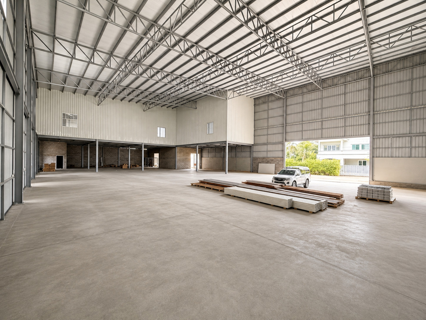 🔥 383 sq m Office + 1,000 sq m Warehouse — One Price, THB 210,000/month. Lat Krabang