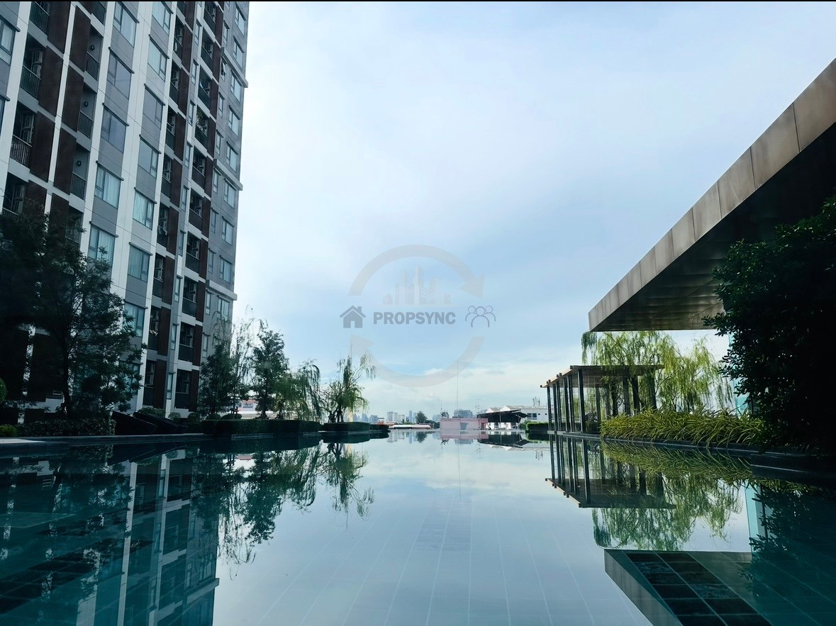 Condo for sale Life Pinklao. Best Price Unit 2 bedrooms, 2 bathrooms, spacious unit. Near MRT Bang Yi Khan. Pinklao-Siriraj area. Condo for sale Life Pinklao. Best Price Unit 2 bedrooms, 2 bathrooms, spacious unit. Near MRT Bang Yi Khan. Pinklao-Siriraj area.