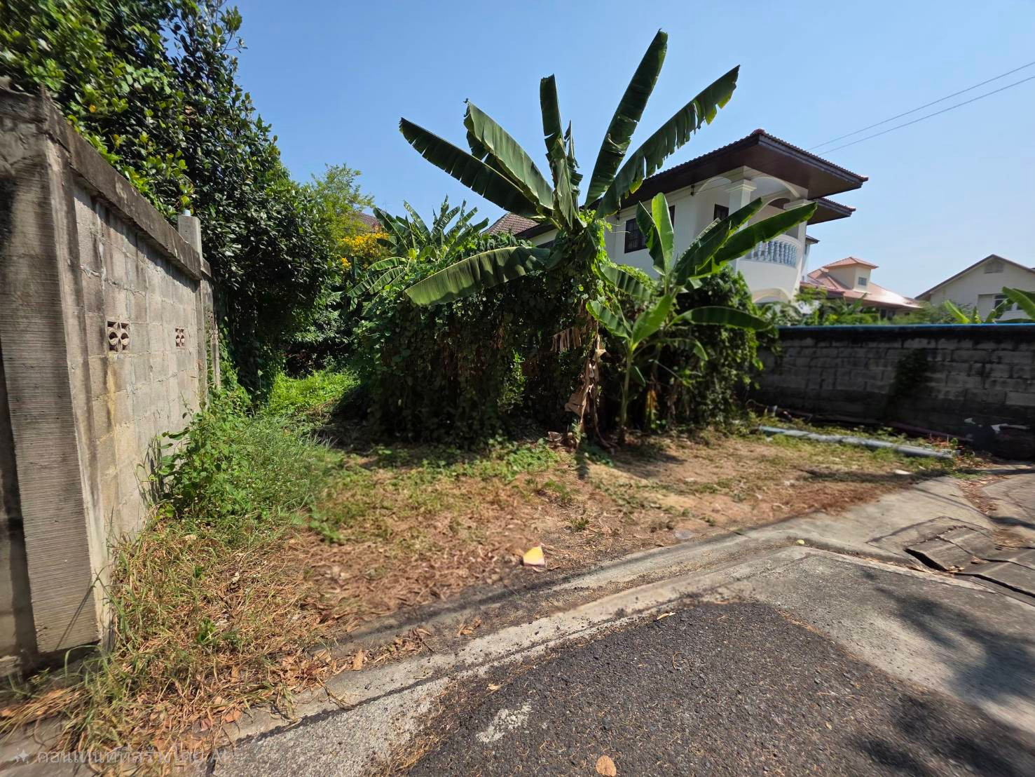 Land for sale, Taling Chan, Soi Atsawapichet, Phutthamonthon Sai 1, good location, convenient travel, near the Borommaratchachonnani parallel road, can enter and exit in many ways. Land for sale, Taling Chan, Soi Atsawapichet, Phutthamonthon Sai 1, good location, convenient travel, near the Borommaratchachonnani parallel road, can enter and exit in many ways.