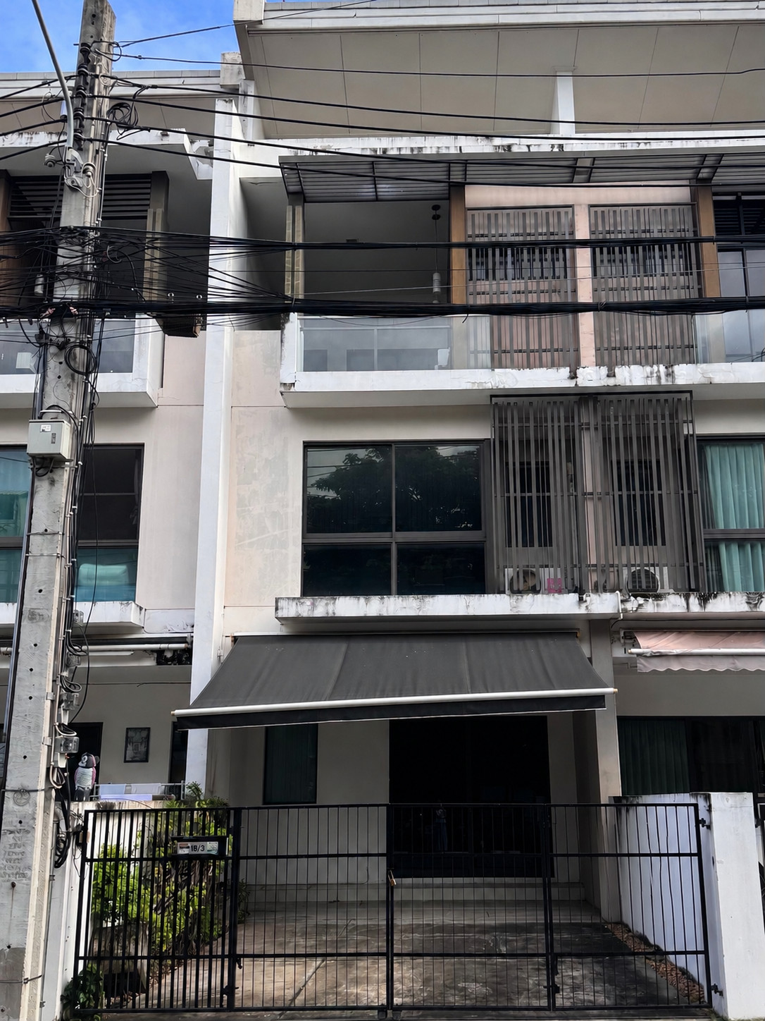 The  is ready to sell! Townhome in a rare location Close to the BTS only 500 meters ✨ 🏡 For sale The Terrace Ramintra 65 💰 Price only 6,200,000 baht