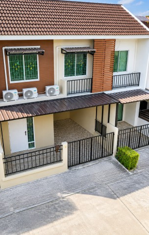 Wat LadPlaKhao 500 Kaset-Nawamin Beautiful clean two-story townhouse 3 ed and 2 bath 300 m. from La
