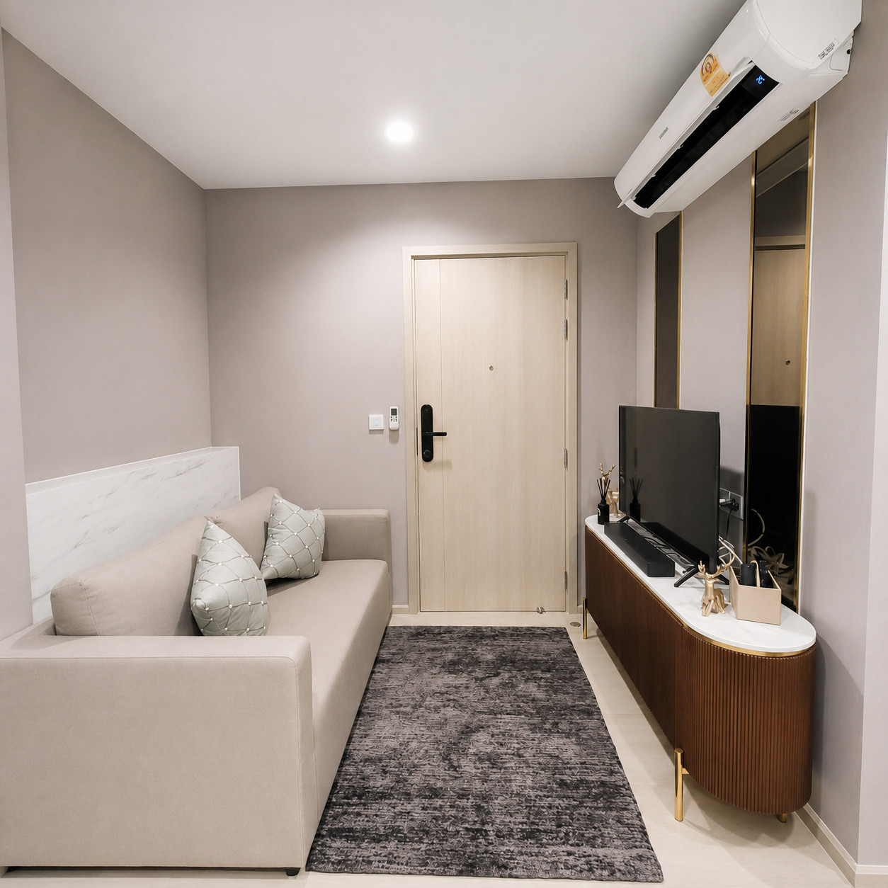 Condo for rent: Life One Wireless (35 sq m.), 1 bedroom, 1 bathroom, Central Embassy view. Condo for rent: Life One Wireless (35 sq m.), 1 bedroom, 1 bathroom, Central Embassy view.